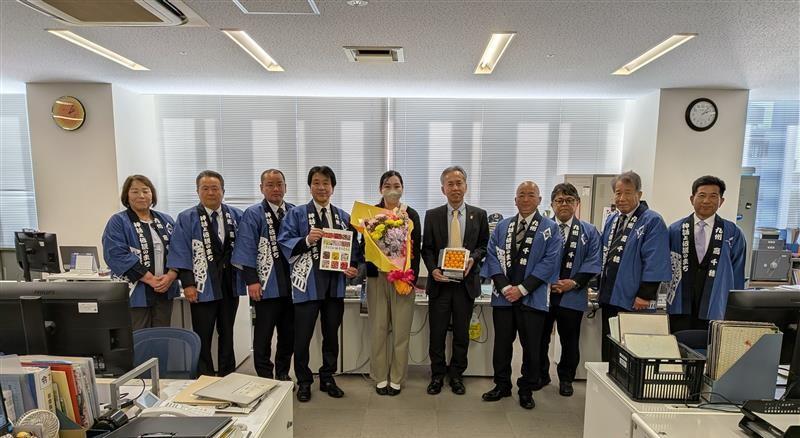 高千穂町花卉関係者の皆様が2月8日「高千穂町冬の花の日」のPRでご来訪されました🌸-1