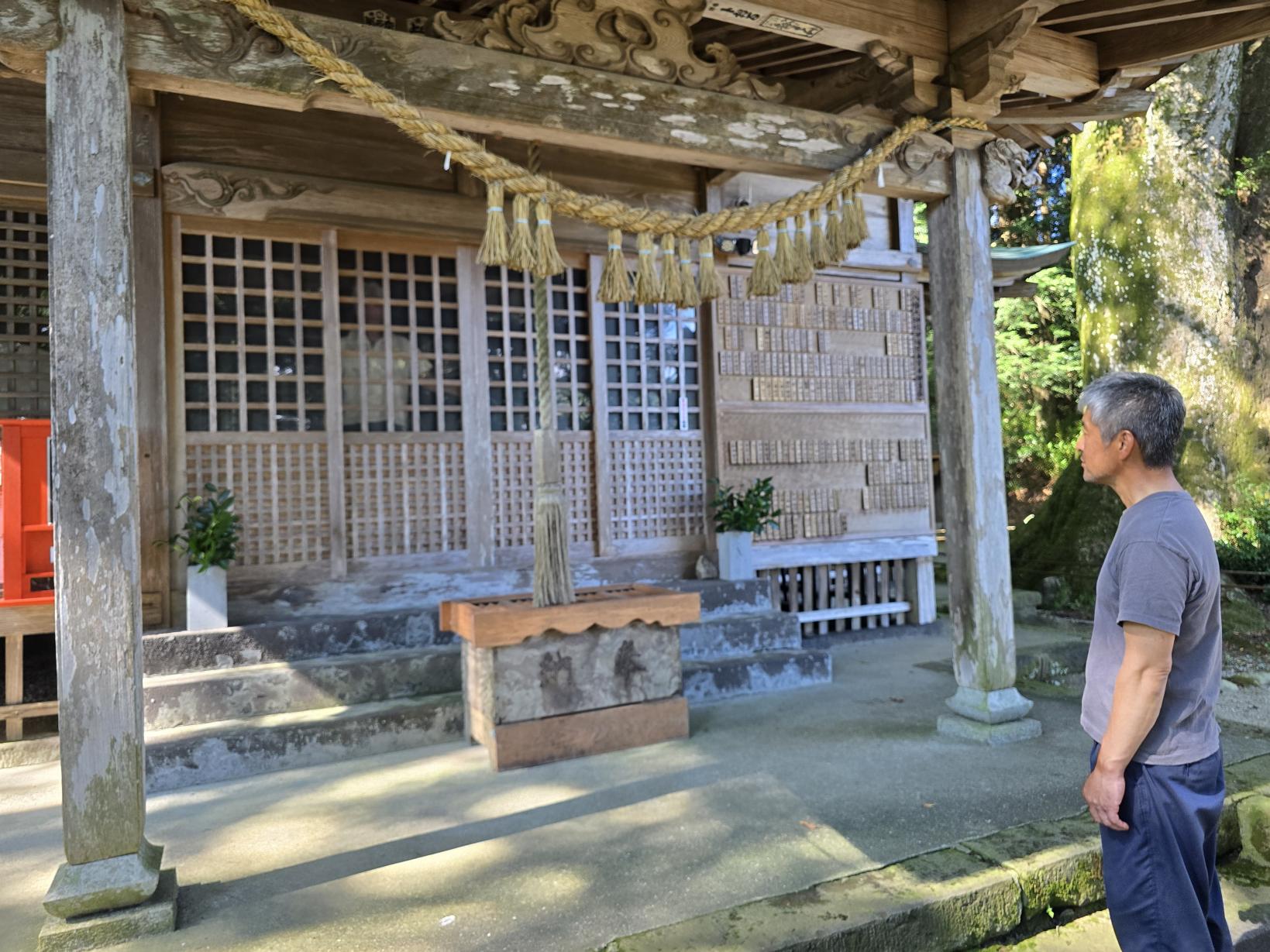 甲斐製茶園すぐそばの下野八幡大神社へ-1