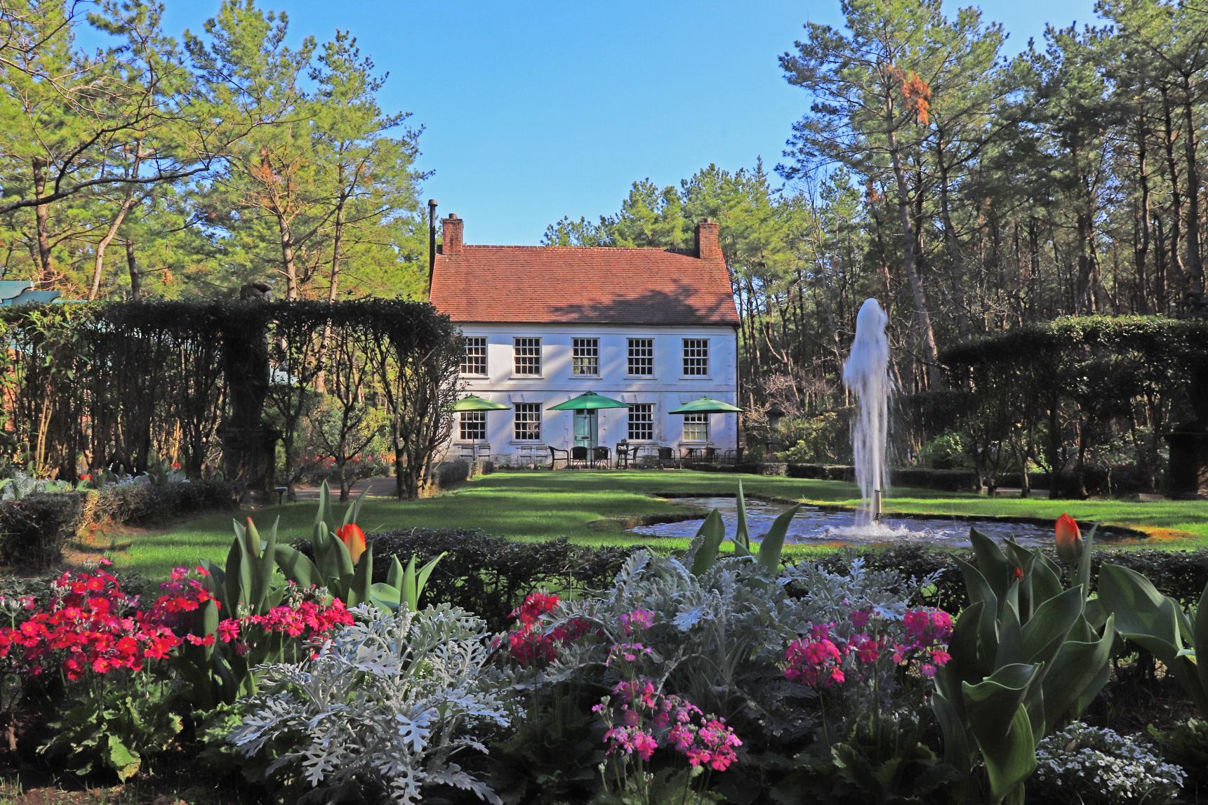 The British Garden at the Kokusai Kaihin Entrance Plaza (Miyazaki City)-1