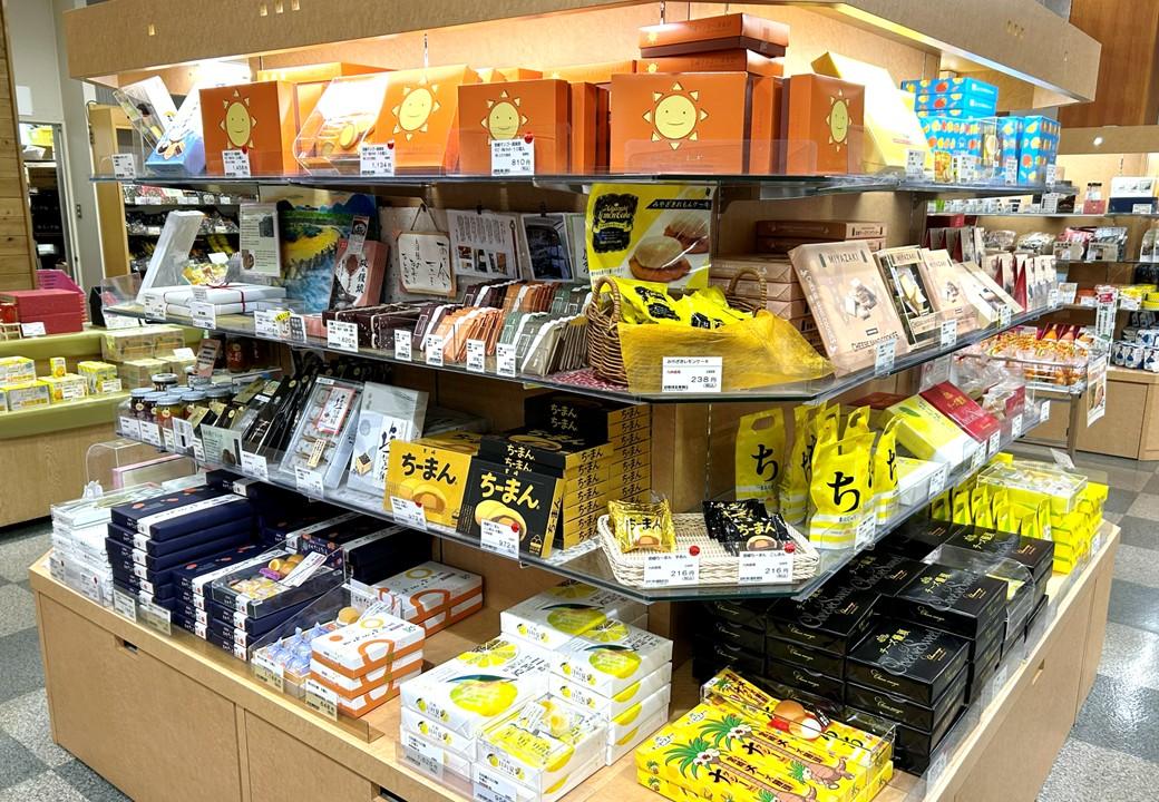 お菓子コーナー-6