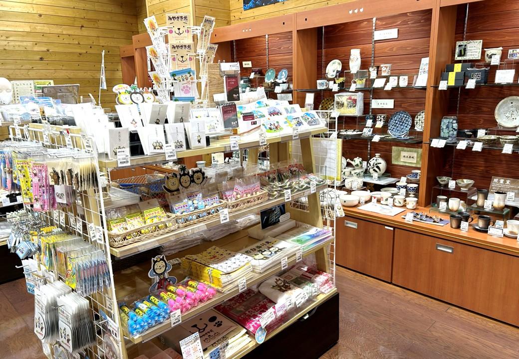 工芸品コーナー-1