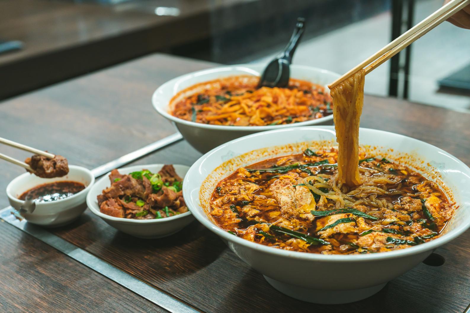 宮崎のご当地麺ともいえる「辛麺」-0