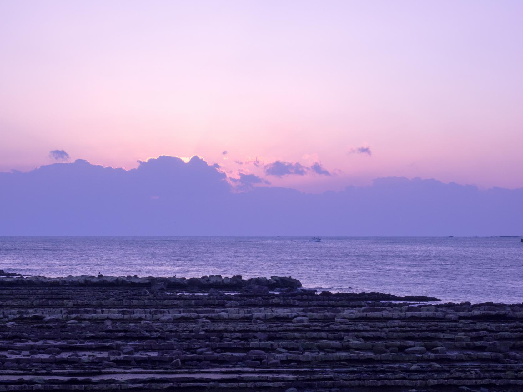 Conflicts, Encounters, The fate of the sea and mountain deities who crossed paths in Hyuga.-0