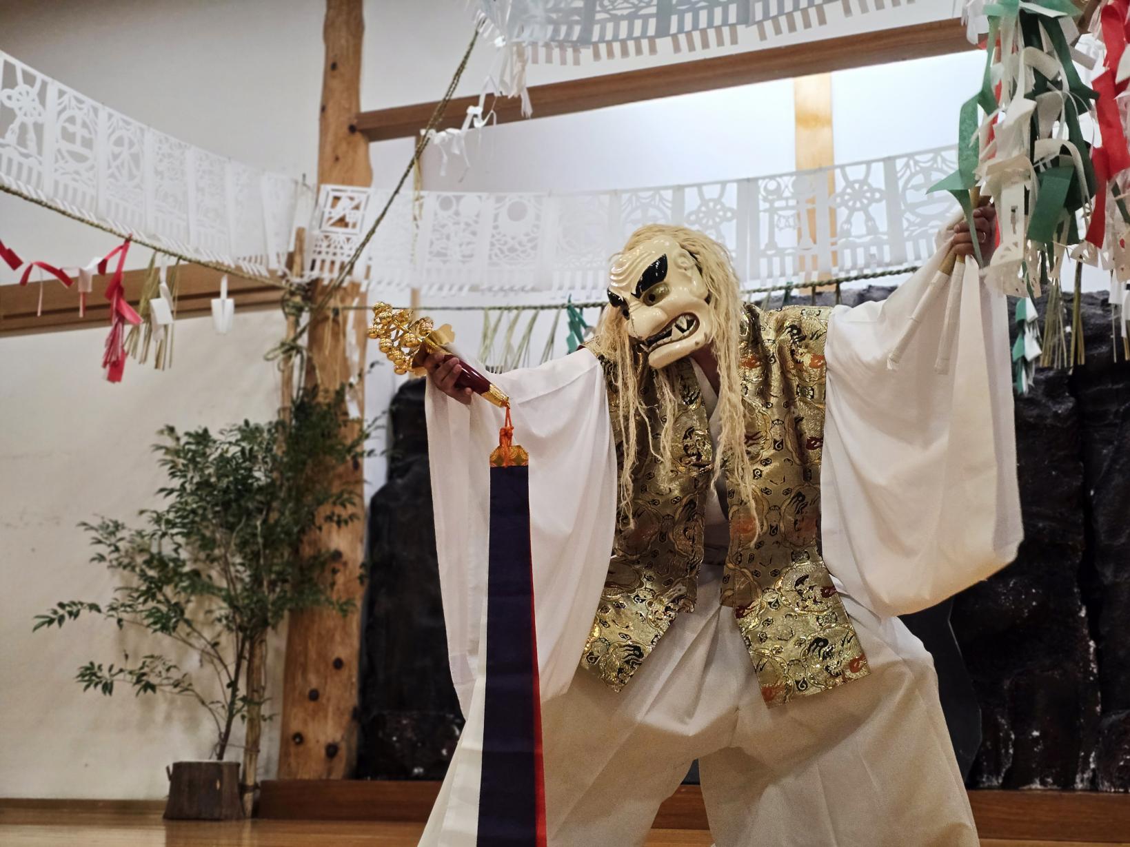 手力雄（たぢからお）の舞-0