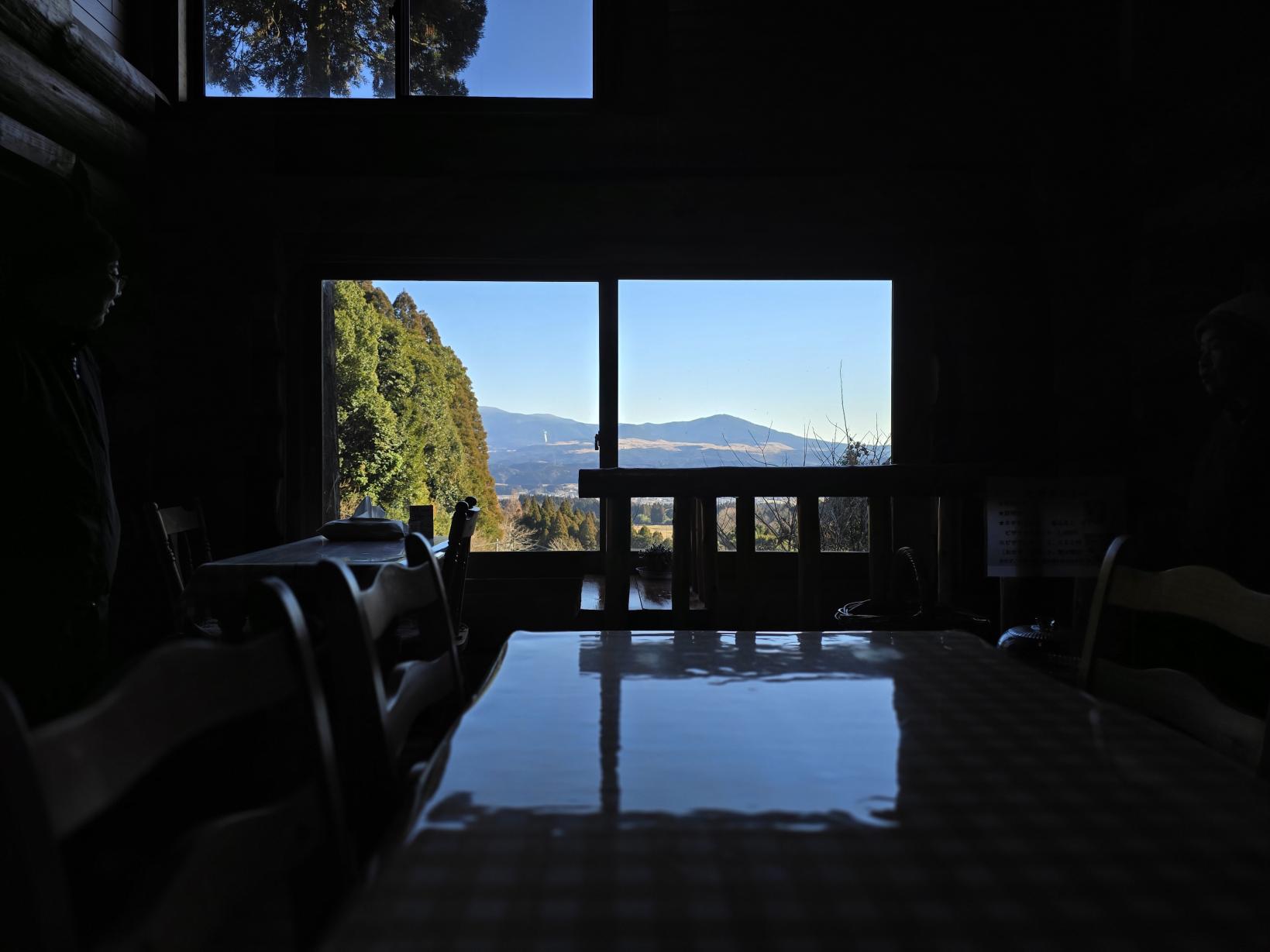 絶景カフェで味わう、体に優しい「日本の朝ごはん」-1