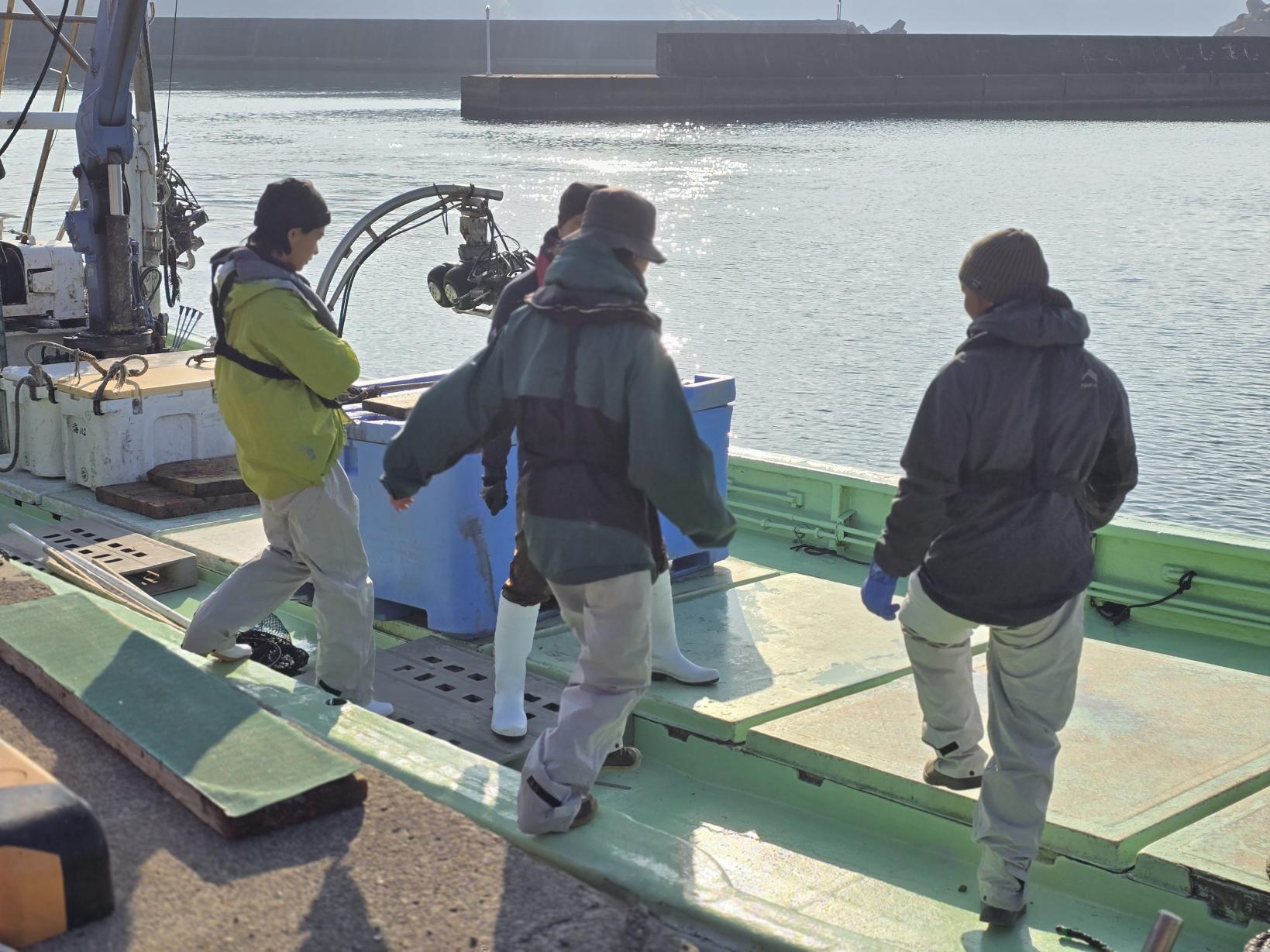 頼れる船長と「海心丸」へ乗船-5