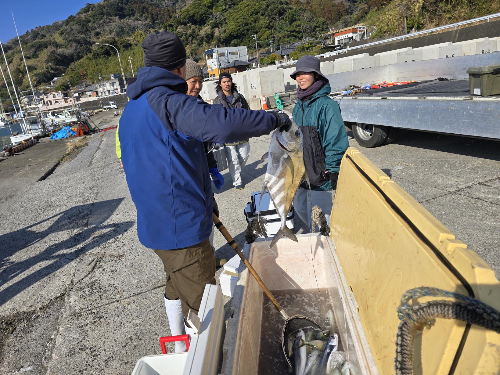 嬉しいお土産付き！獲れた魚はみんなで山分け-3