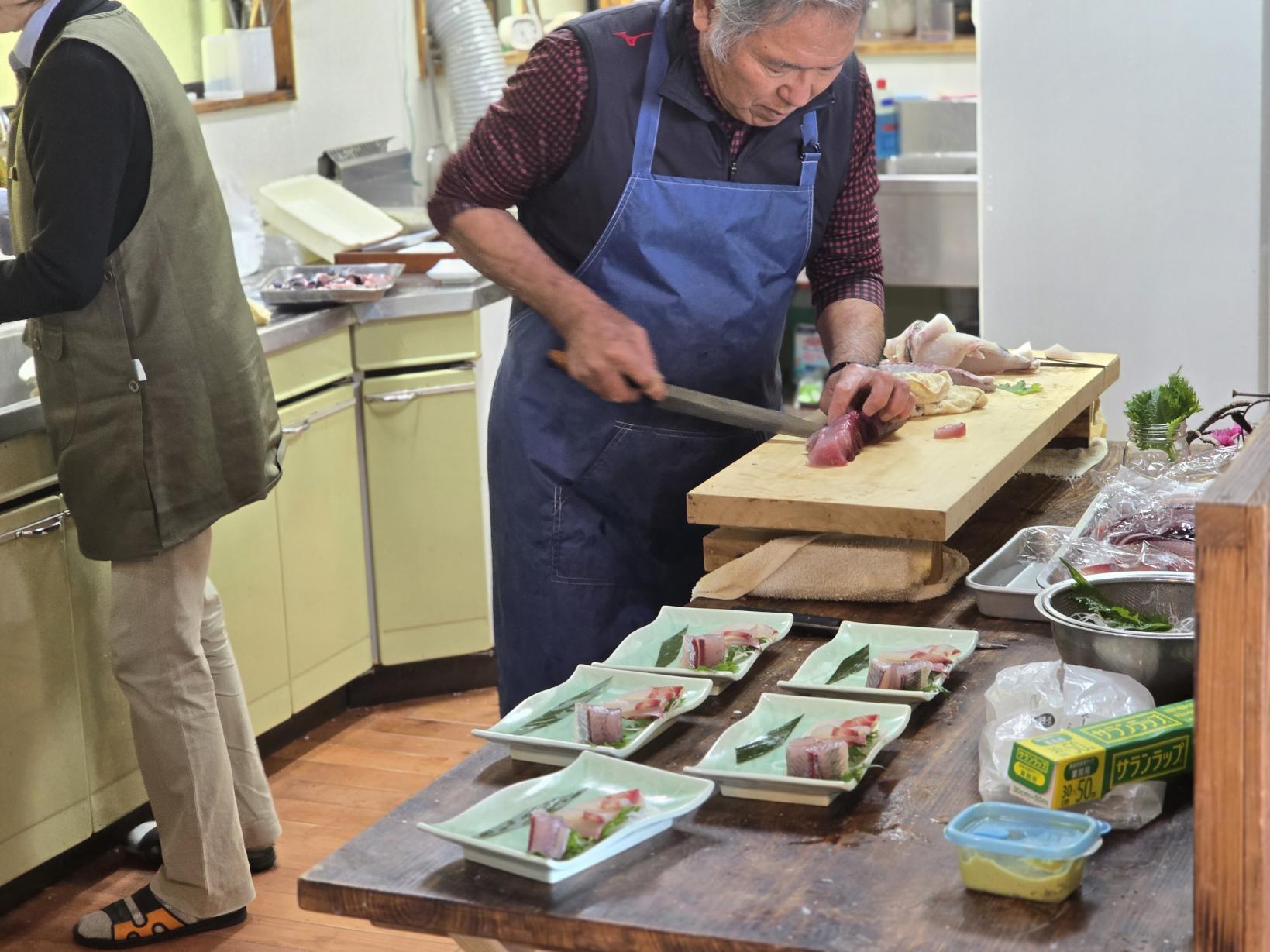 赤と白の灯台が目印！「海のこころ」へ-1
