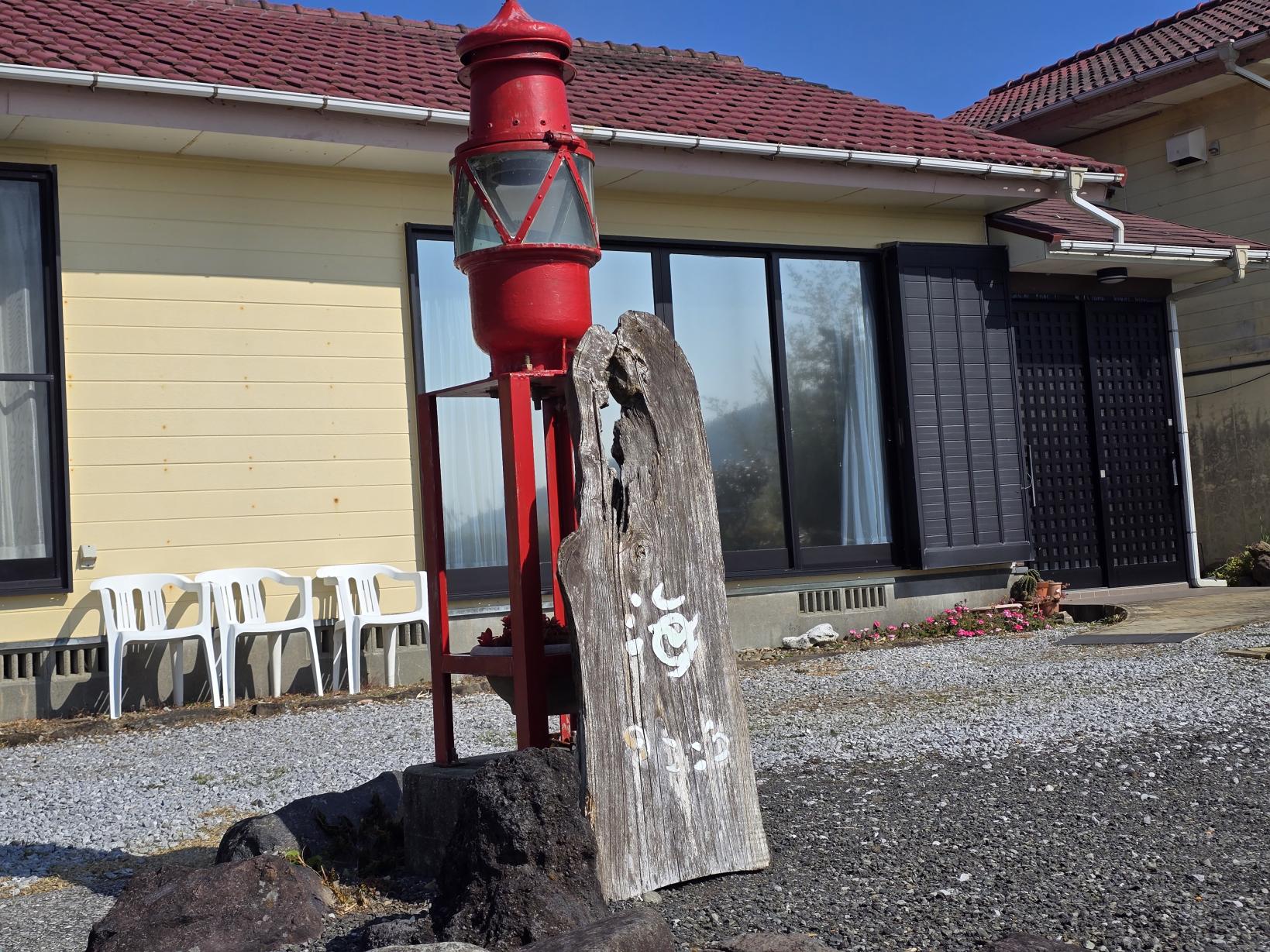 赤と白の灯台が目印！「海のこころ」へ-5