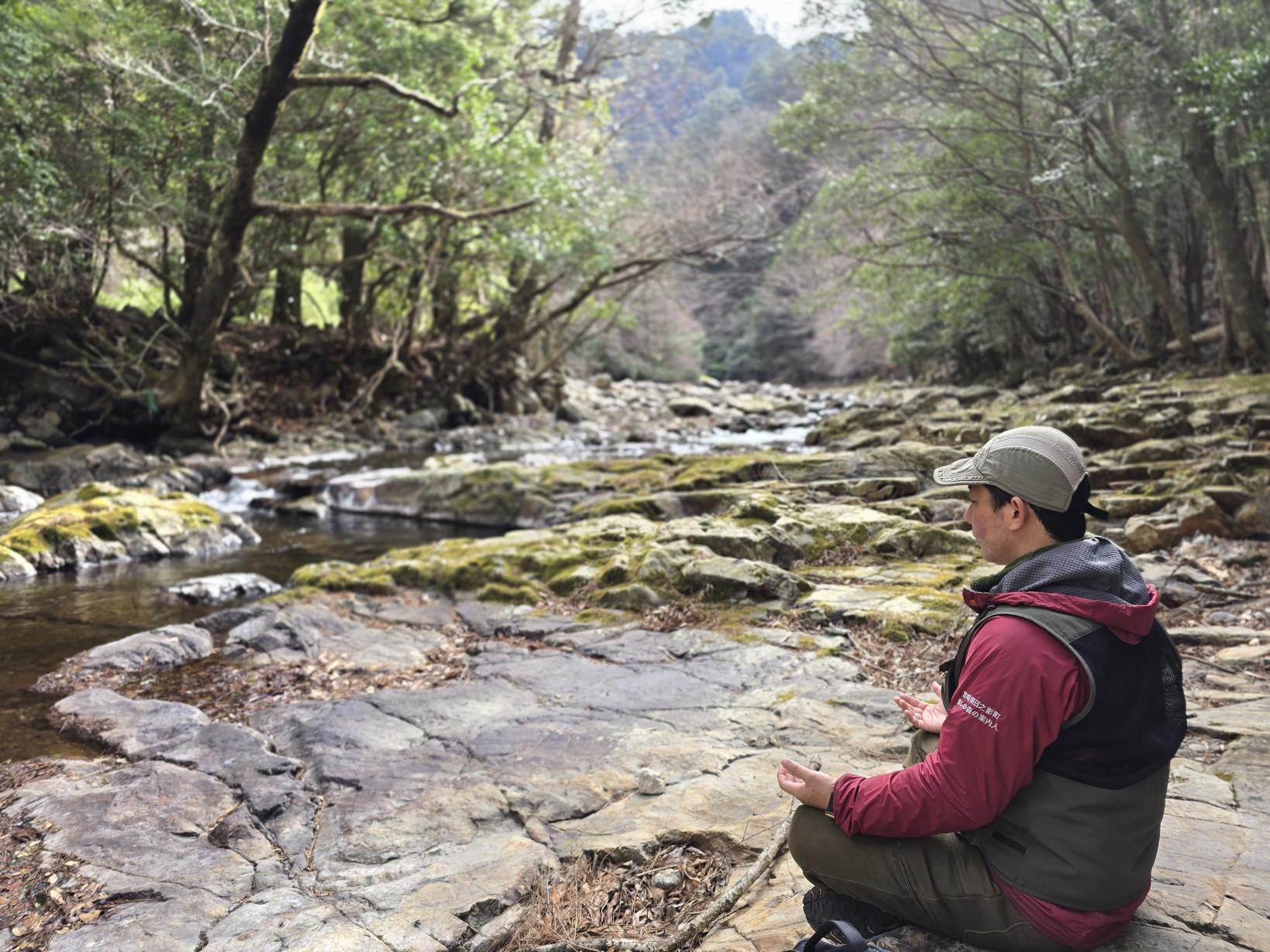 川辺での「呼吸瞑想」-2