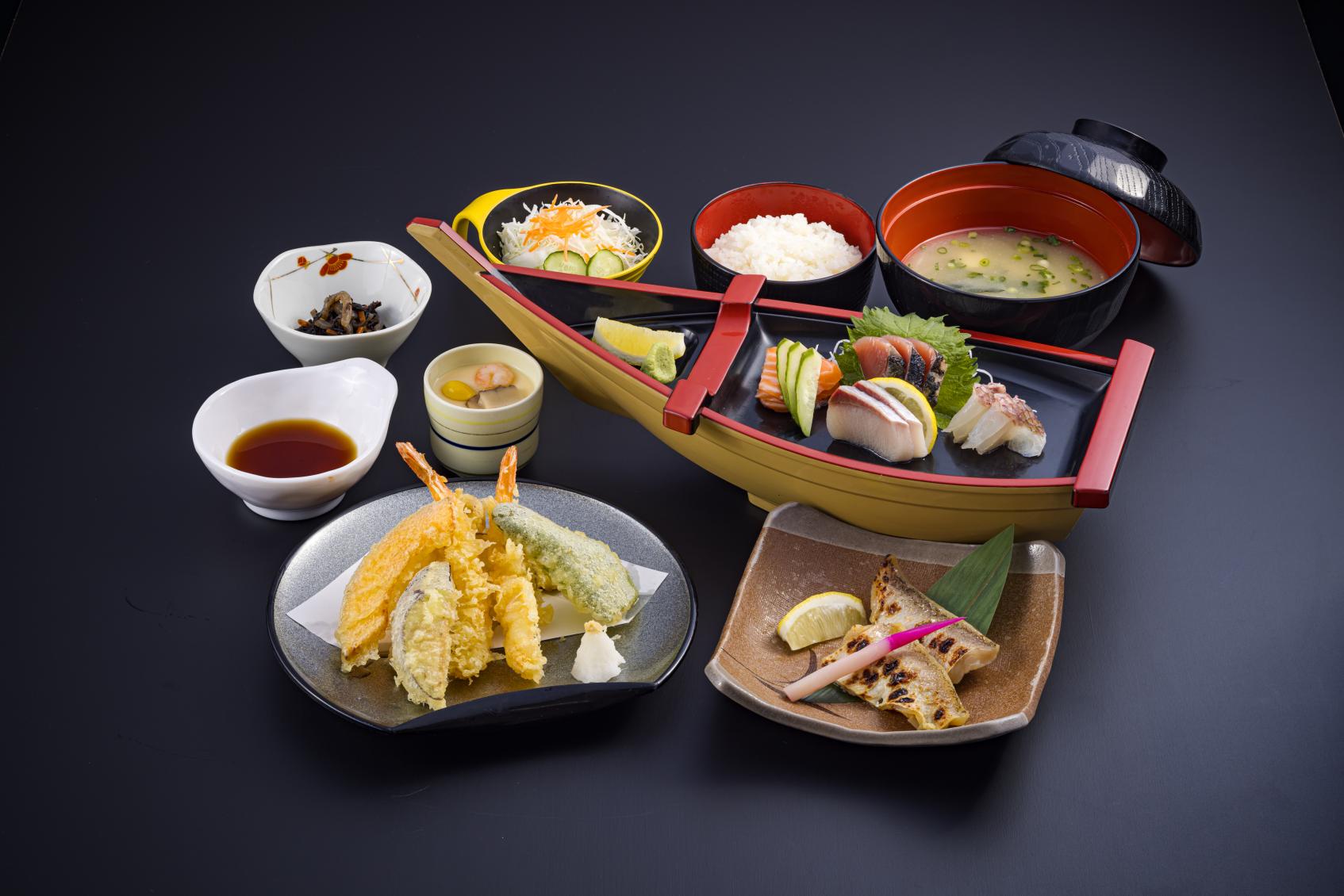 魚乃里　ぎょれん丸（宮崎市）｜年中楽しめる四季折々の魚介料理-0