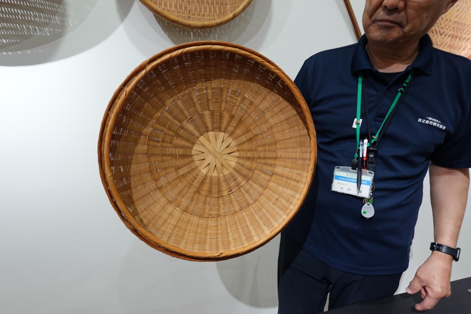 蓋がどの角度からでも合う、真円の飯籠-3