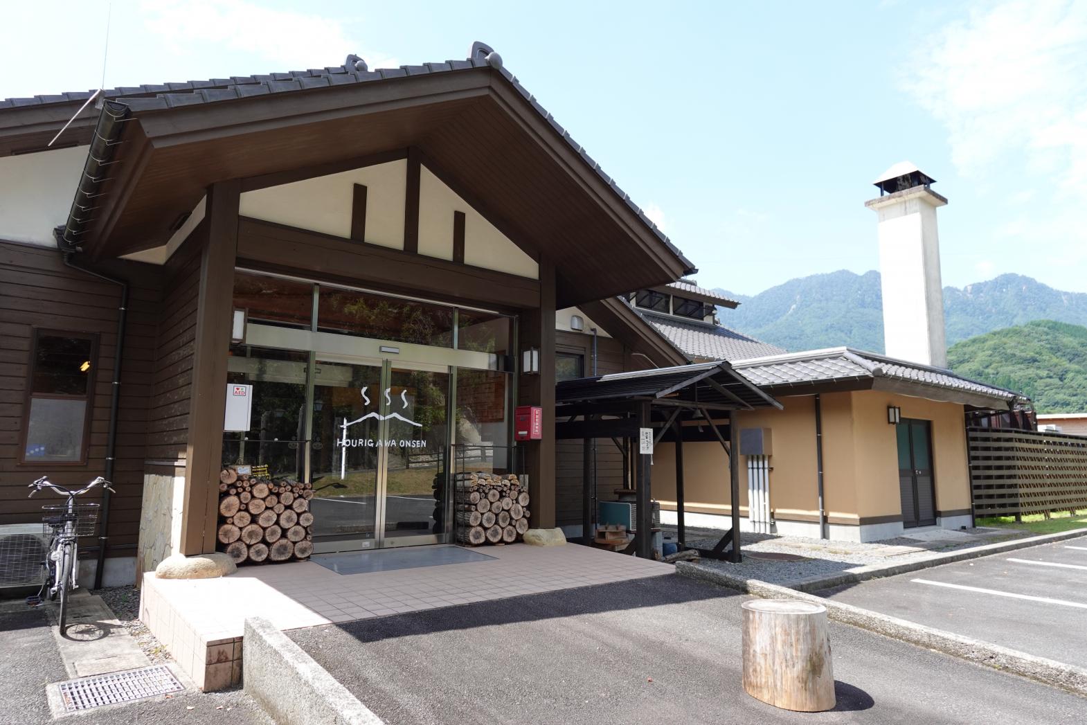 祝子川温泉「美人の湯」｜大崩山を望む秘境の湯-3