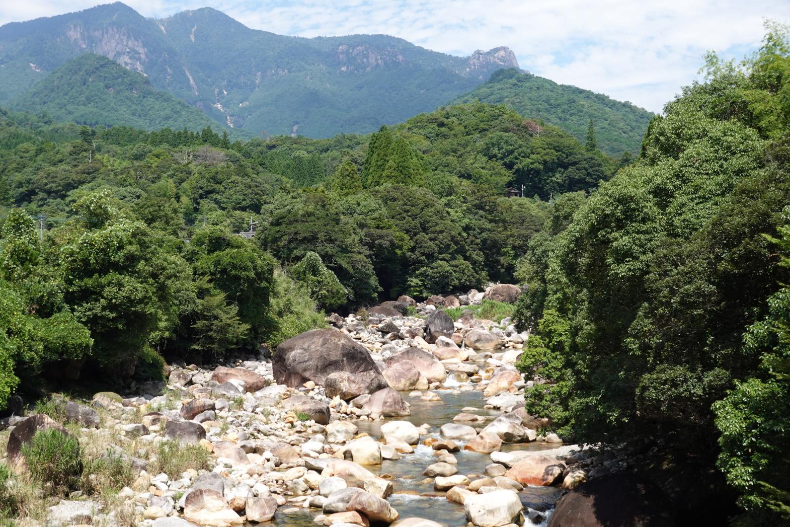 大崩山の麓で、秘境の時間を-0
