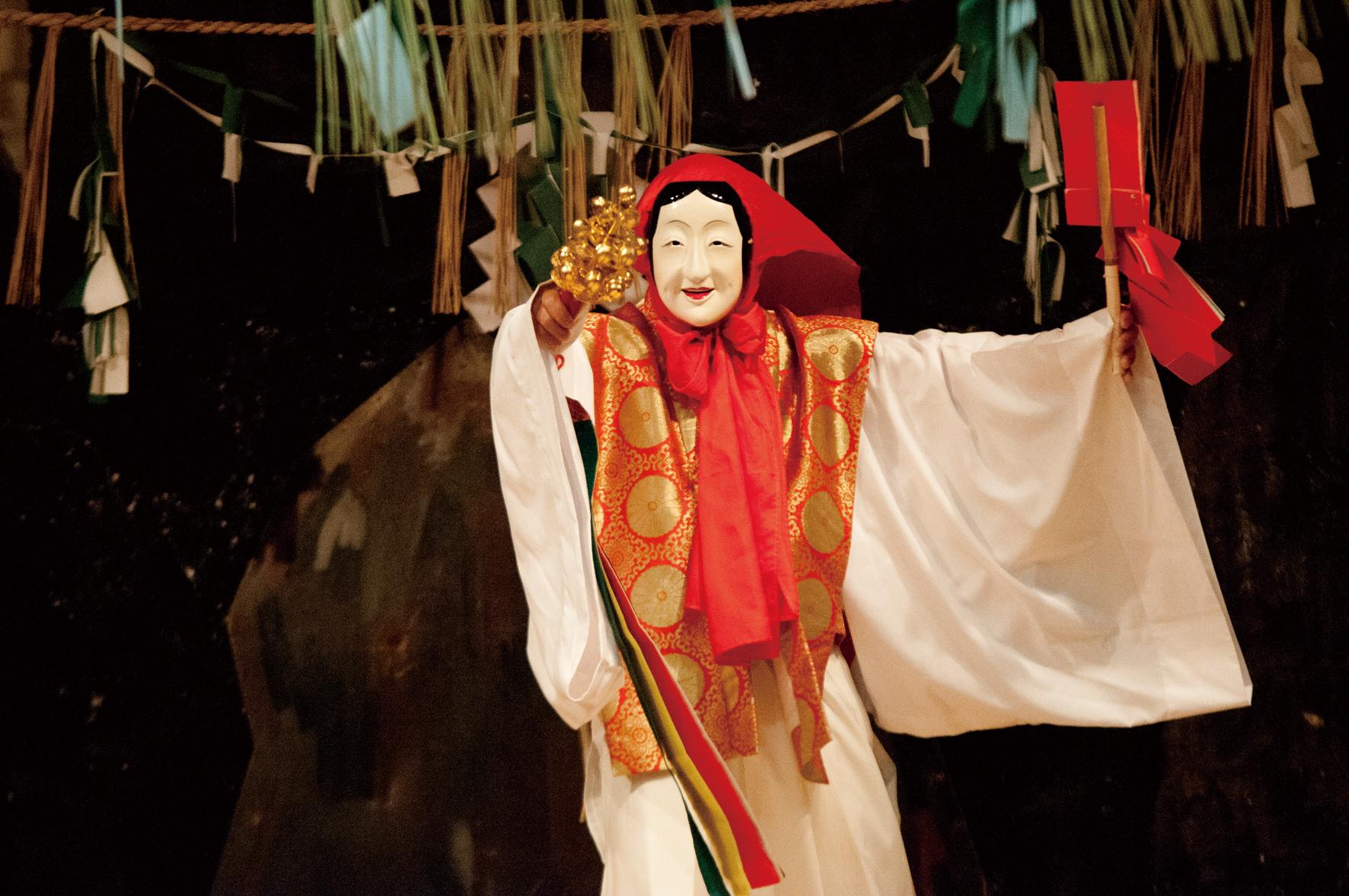 高千穂の夜神楽｜神話の里に受け継がれる伝統芸能-5
