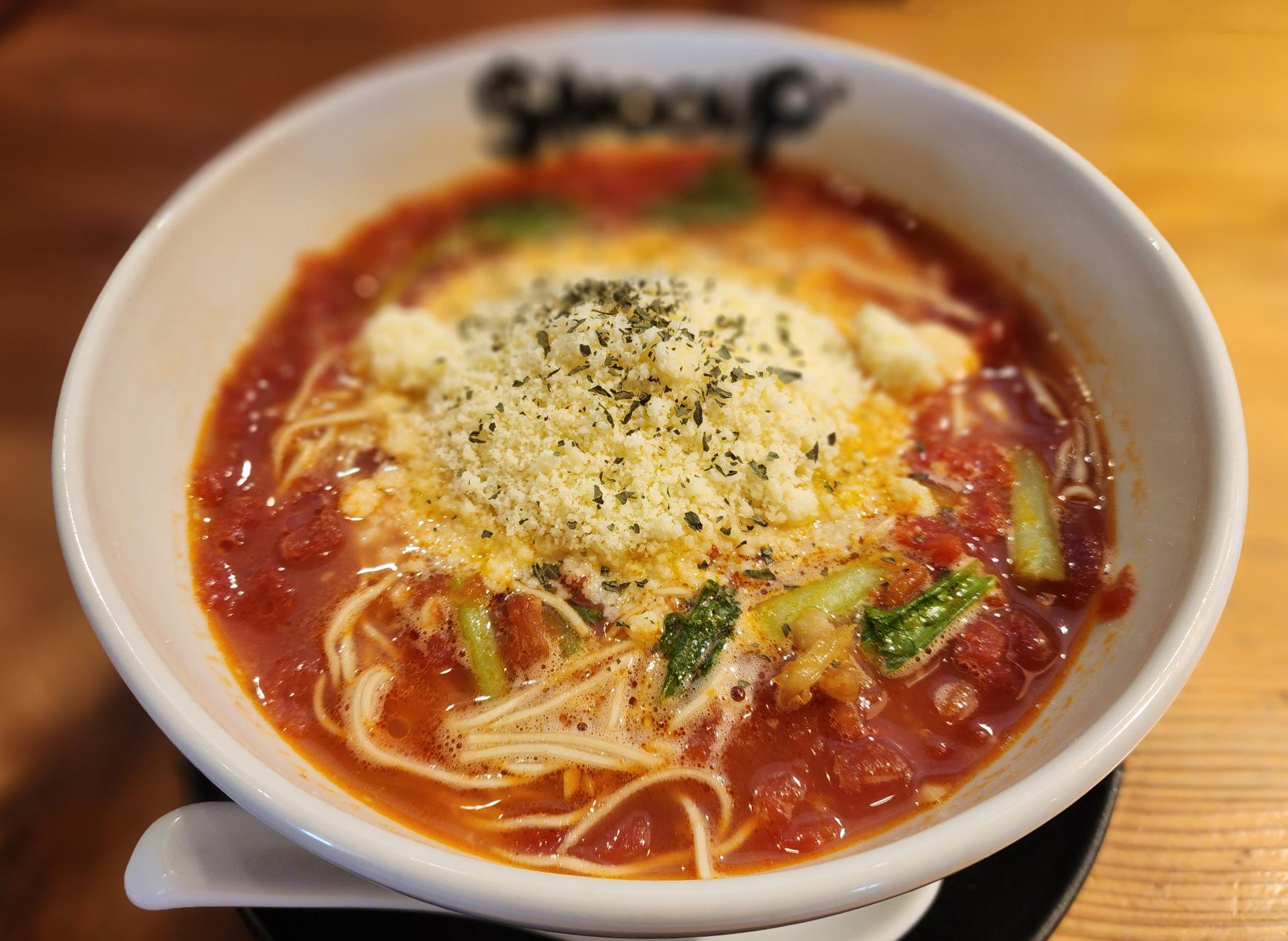 豚骨！辛麺！トマト麺⁉ 個性派揃いの宮崎県のラーメン-2