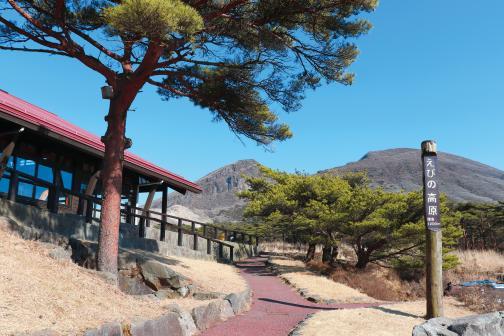 【デトックス・トリップ】天空の高原トレイル＆秘湯巡り-0