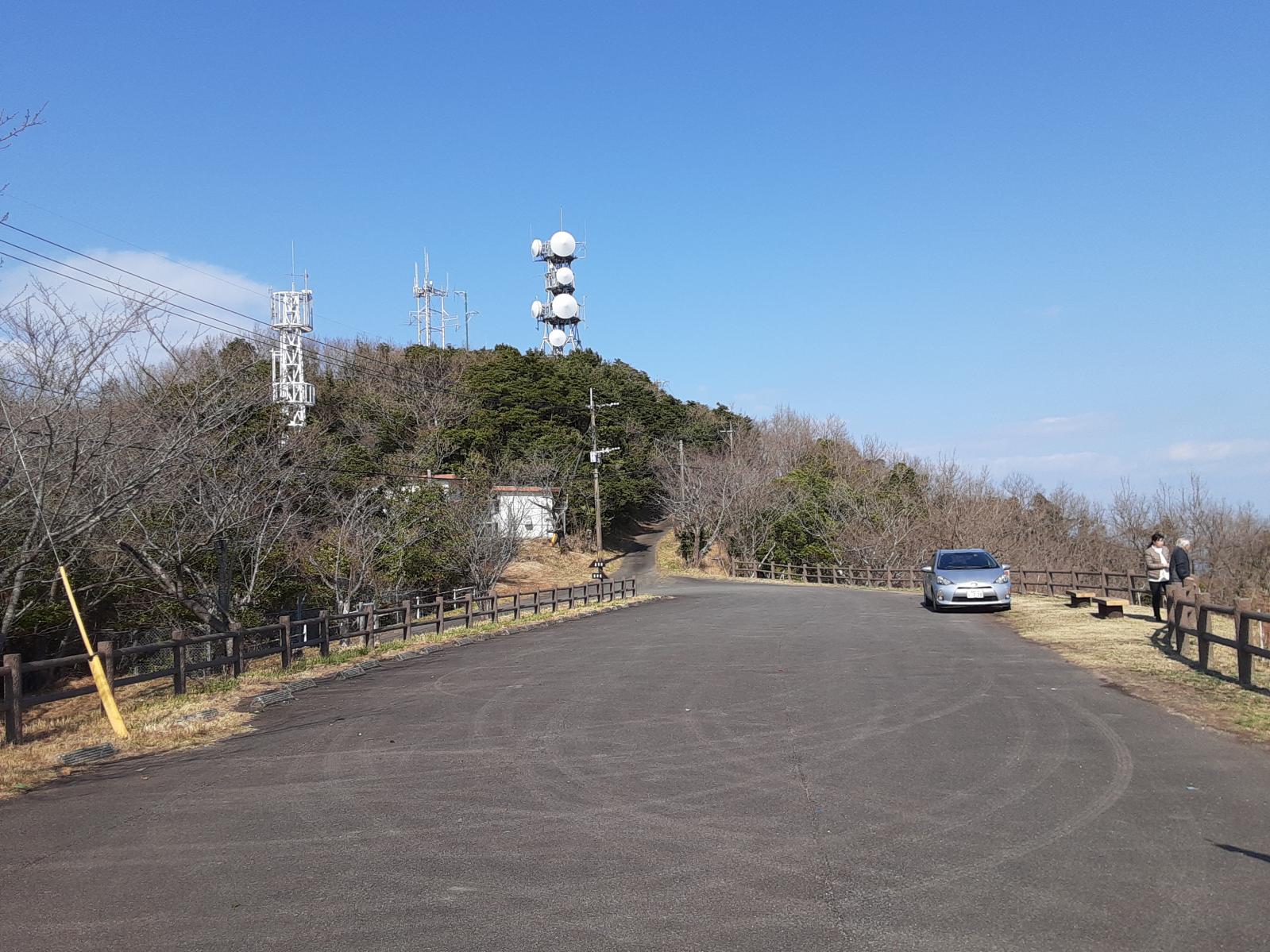 駐車場-0