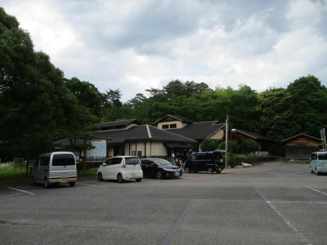 駐車場-0