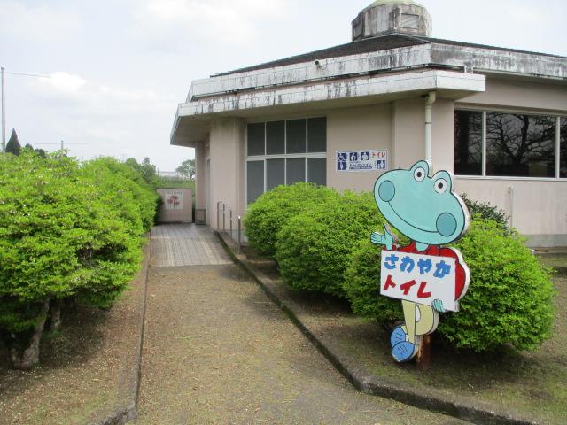 トイレ外観-0
