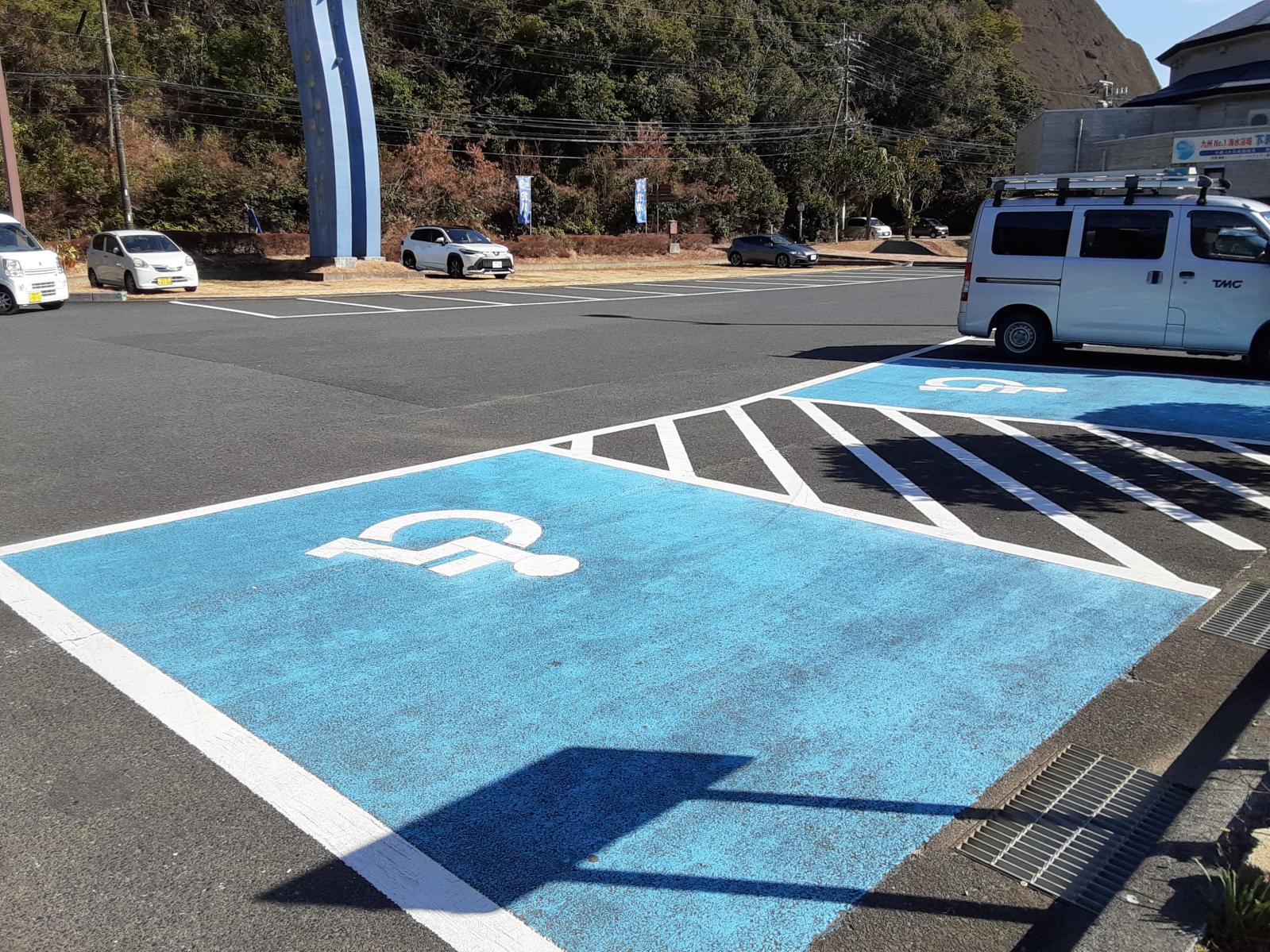 障がい者用駐車場-0