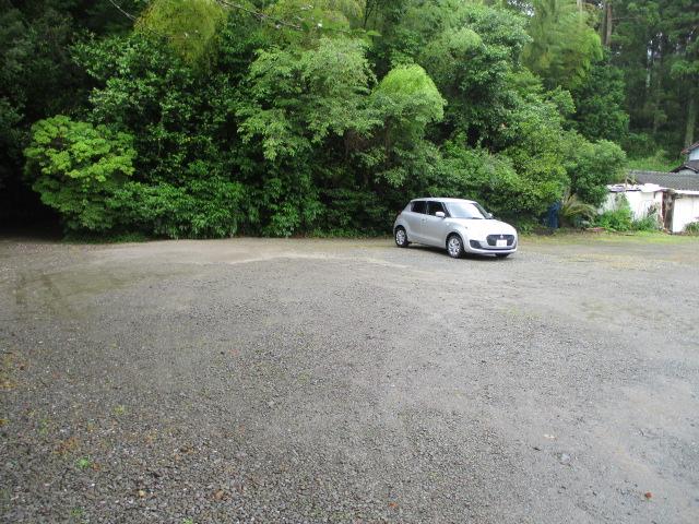 駐車場-0
