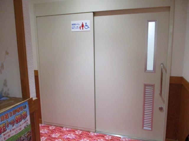 多目的トイレ入口（トイレ1）-0