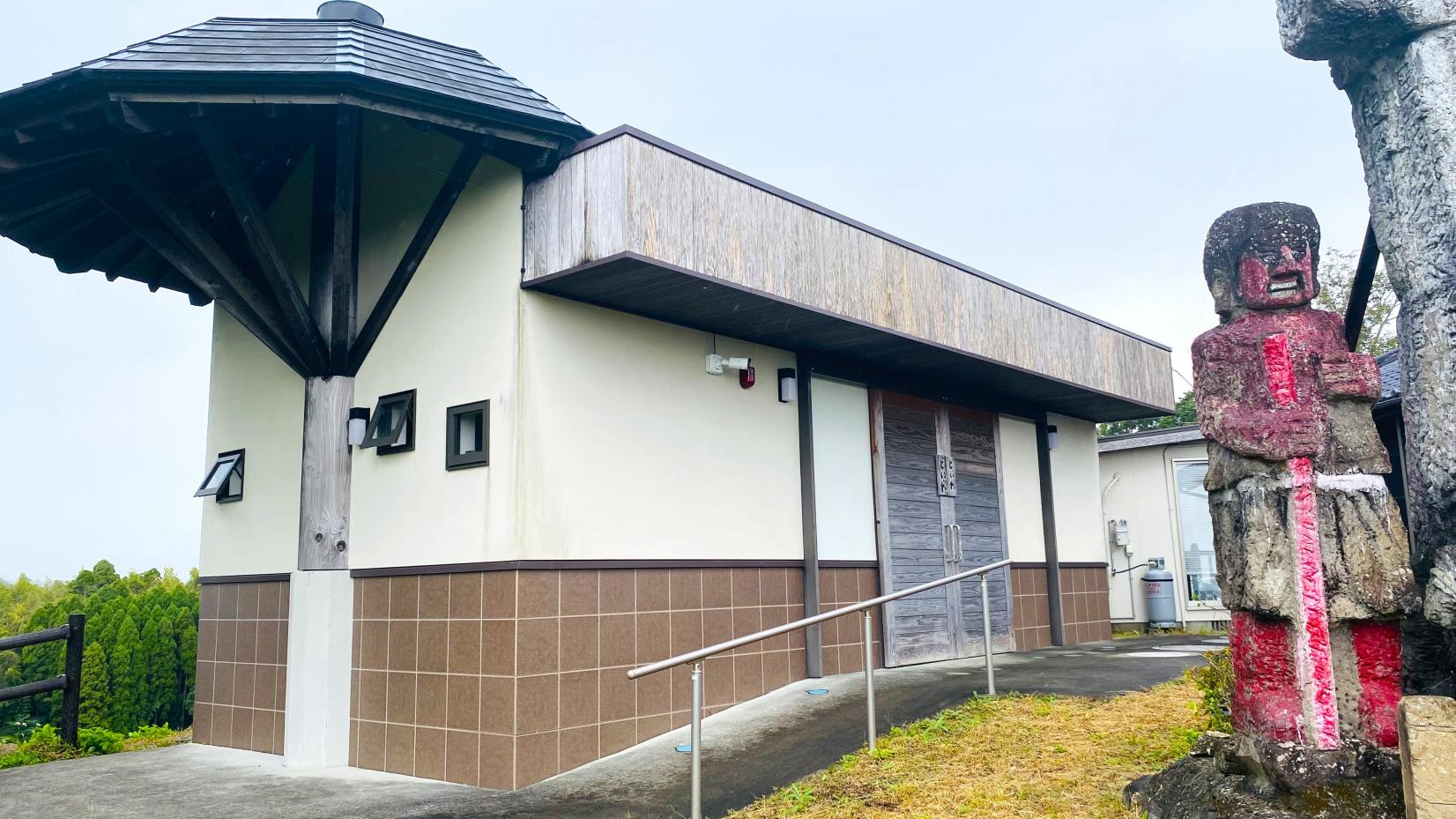 トイレ外観(高鍋大師)-0