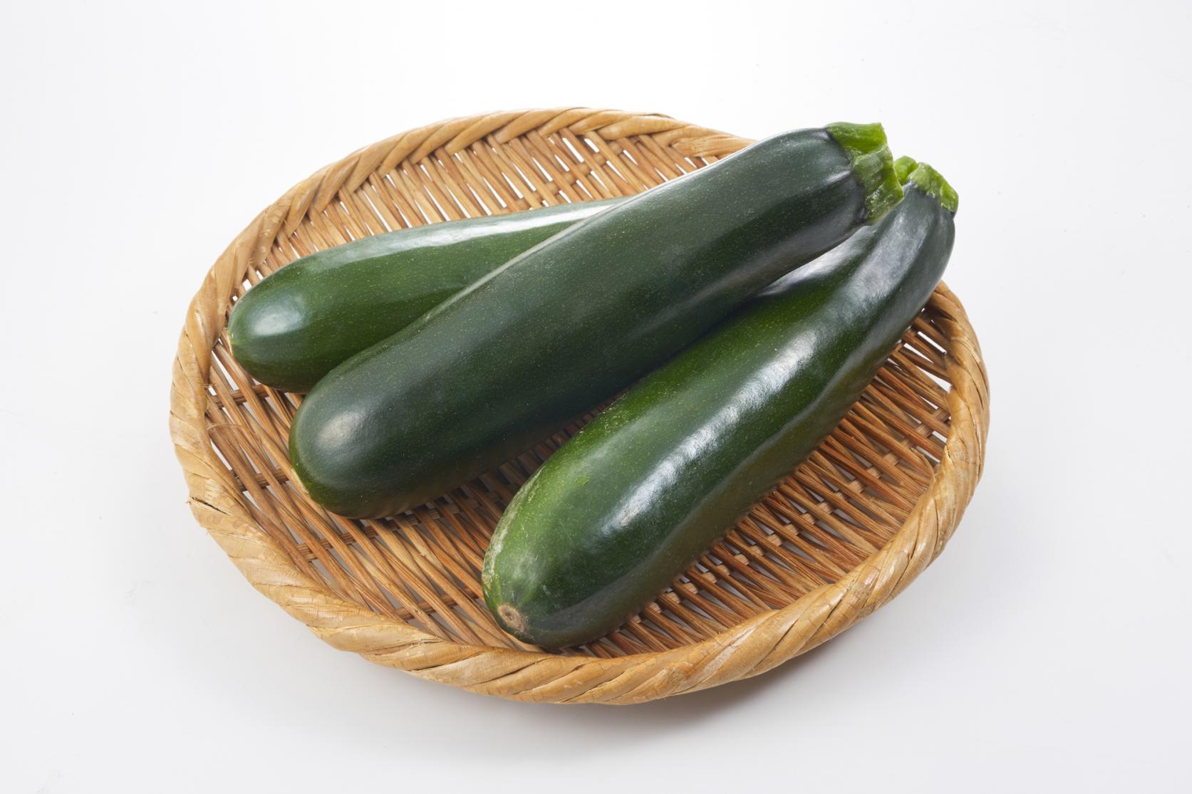 ズッキーニの収穫体験-2