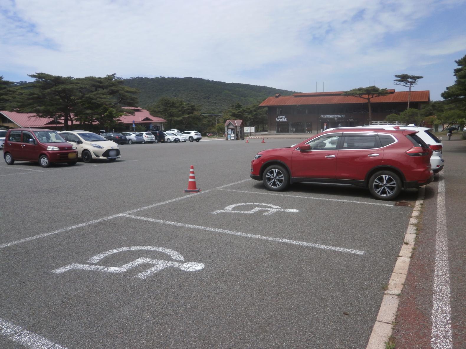 障がい者用駐車場-0