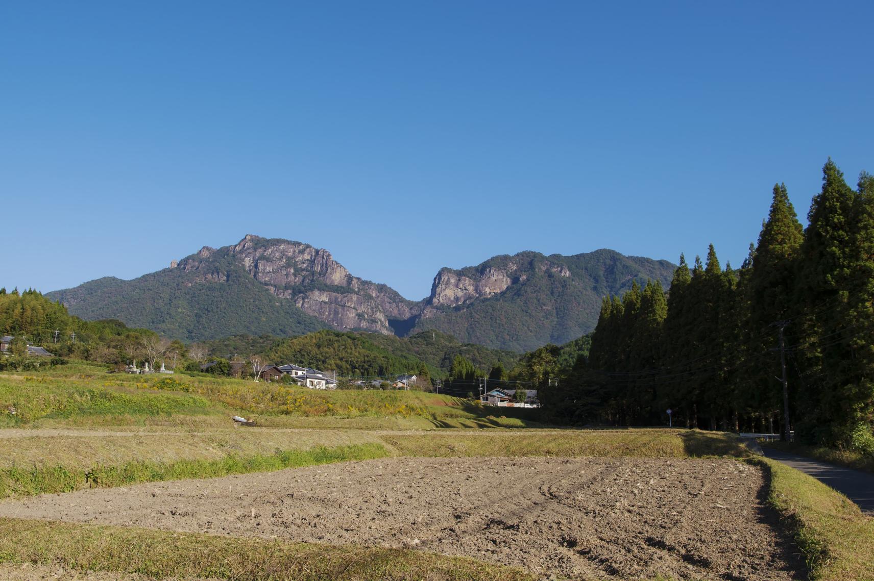 行縢山・行縢の滝-1