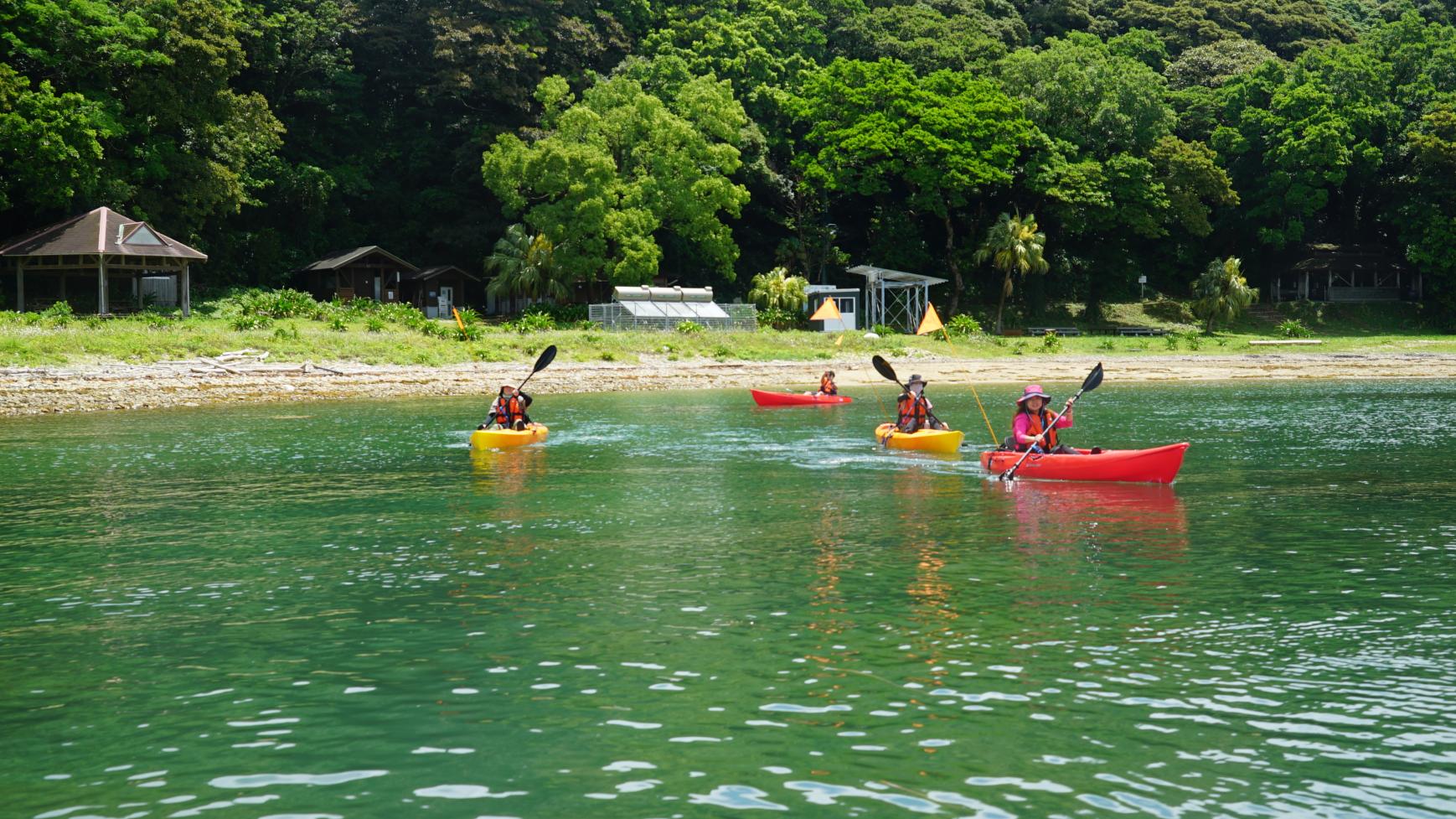 無人島”乙島”までカヤック往復と島内散策＆シービューBBQ-1