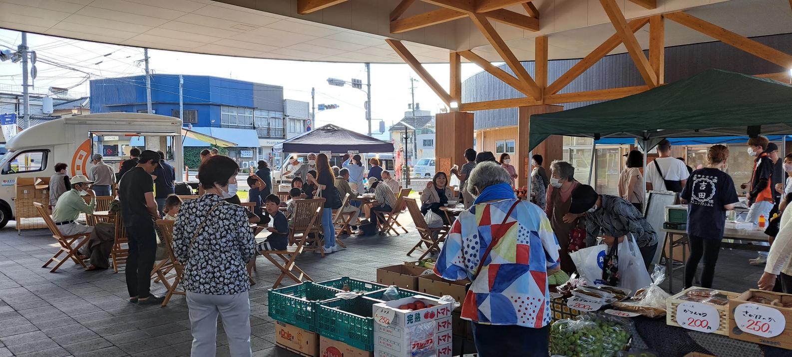 【毎月第3日曜日】くしま朝市「よかむん市」-1