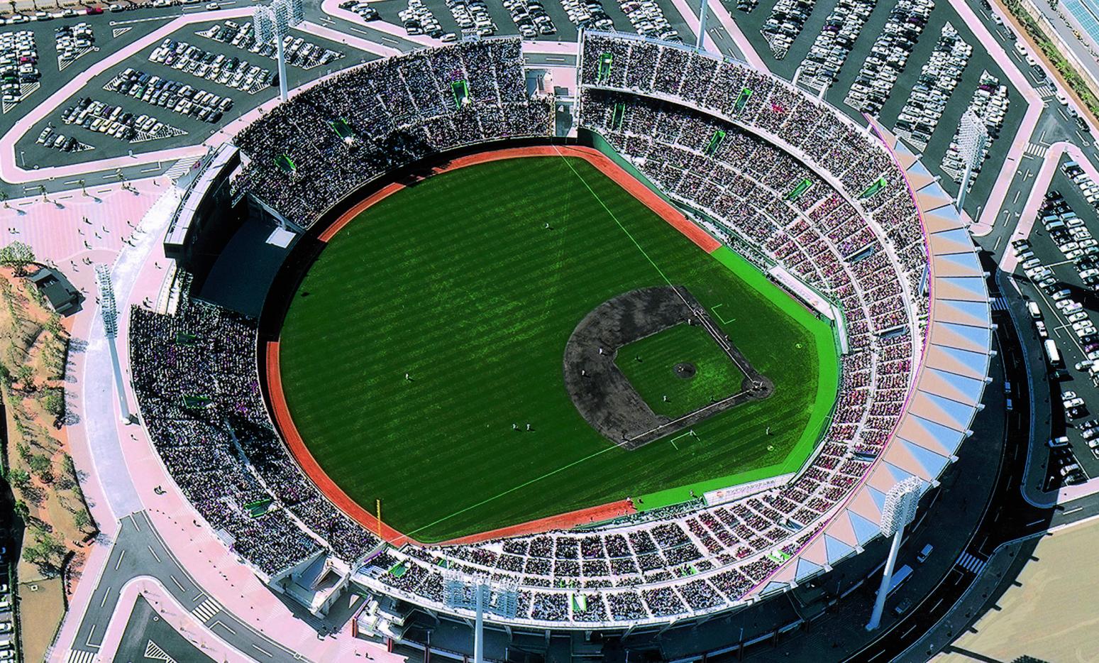 ひなたサンマリンスタジアム宮崎-1
