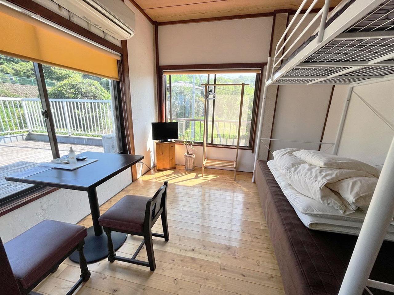 Guest House ＆ Beach Café fuego-3